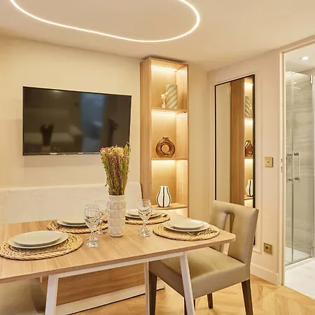 New In The Heart Of 4 People