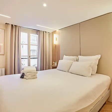 New In The Heart Of 4 People *